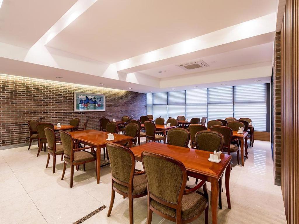 Korea Tourist Hotel Suwon Buitenkant foto